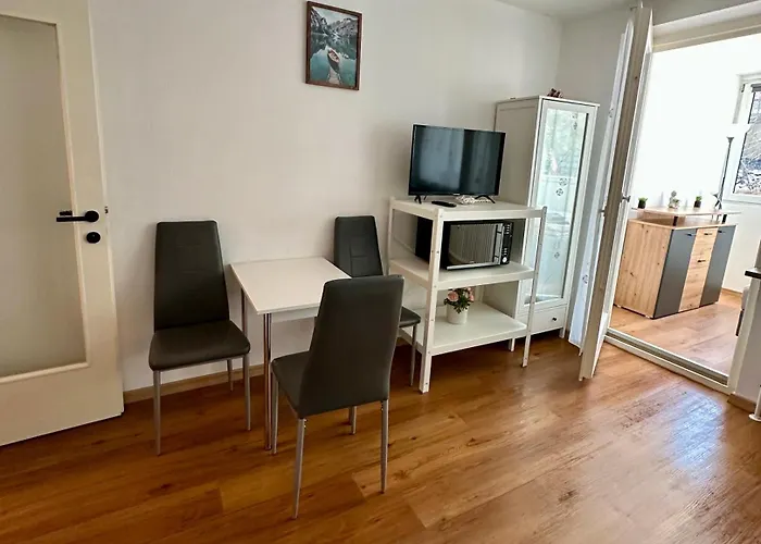 Vidaoro Flat Apartmán *